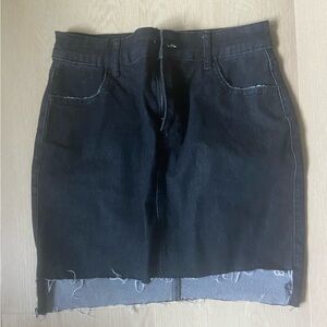 Forever 21 Raw Hem Denim Mini Skirt in Black